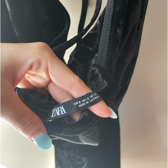 Zara Festive Season Black Velvet Strappy V Neck Mini Dress Small - Picture 6 of 7